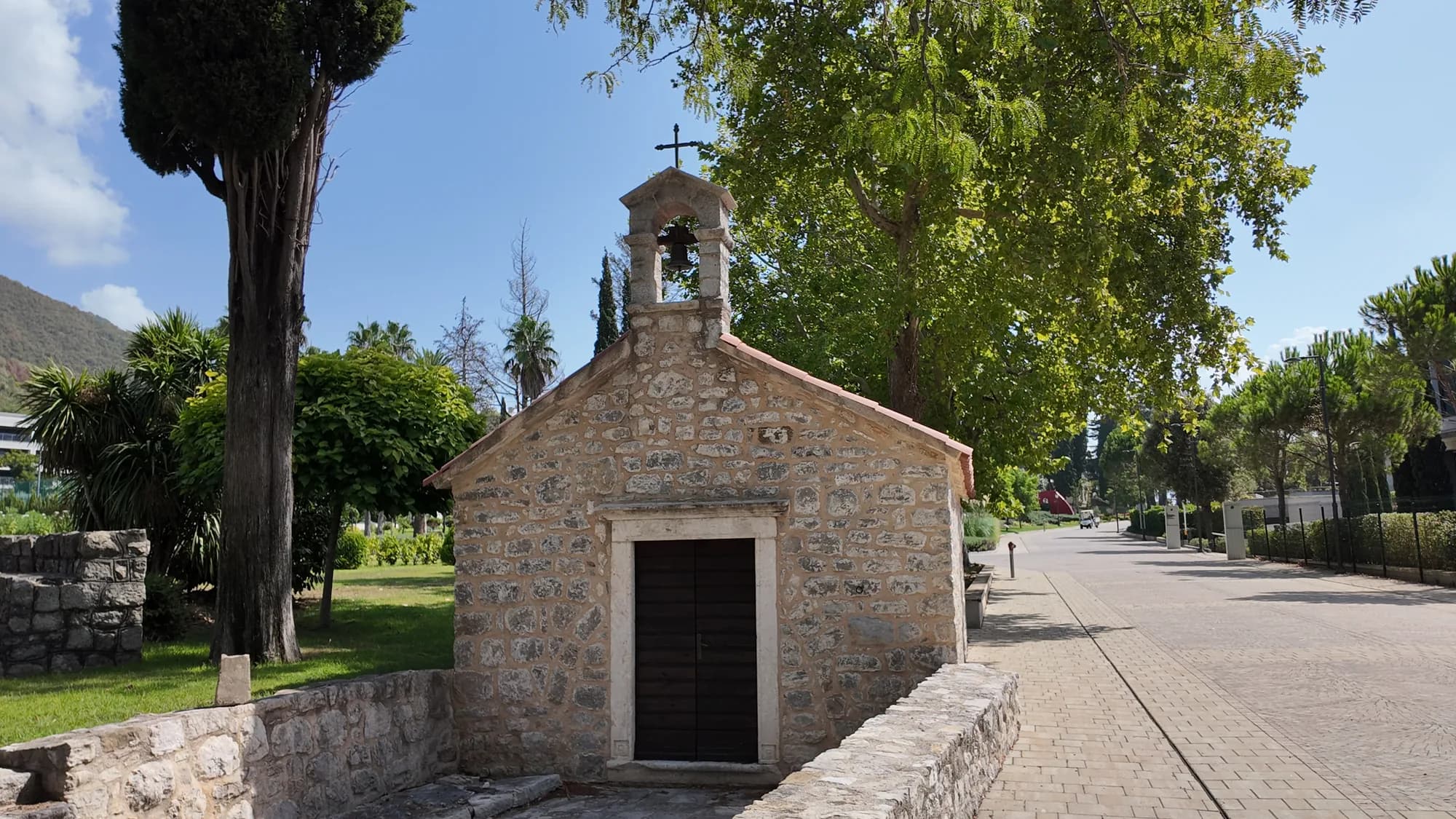 The stone chapel of Sveta Neđelja in Portonovi’s Central Park